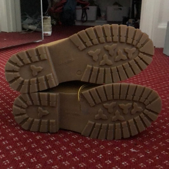 Rainy Boots ✨ WORN ONCE - Picture 5 of 6